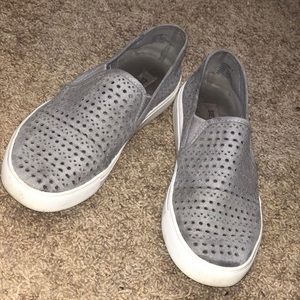 Steve Madden slip ons